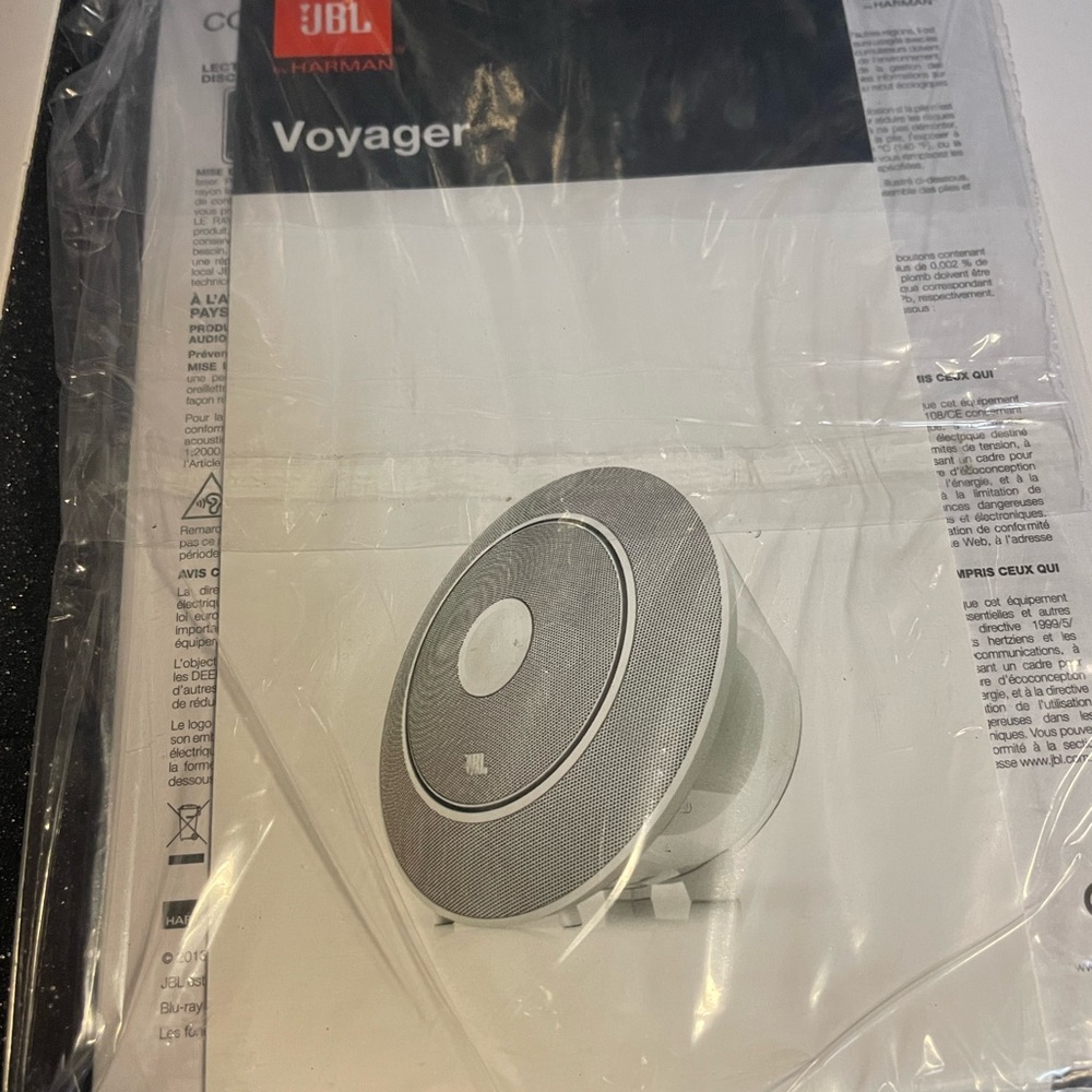 JBL Voyager Bluetooth Wireless Speaker White New  JBLVOYAGER 
Version